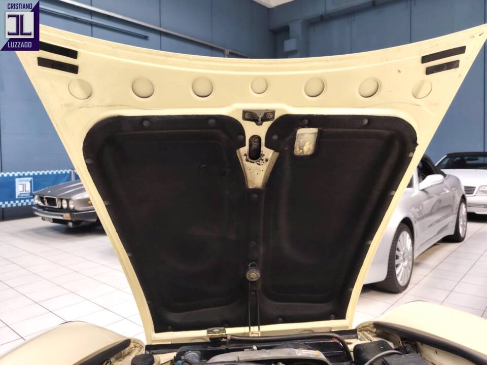 Image 58/64 of FIAT Spider 2000 (1982)