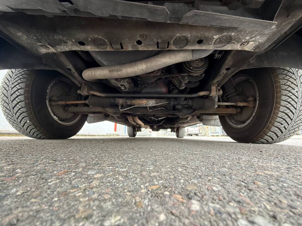 Image 25/54 of Volvo 245 GL (1990)