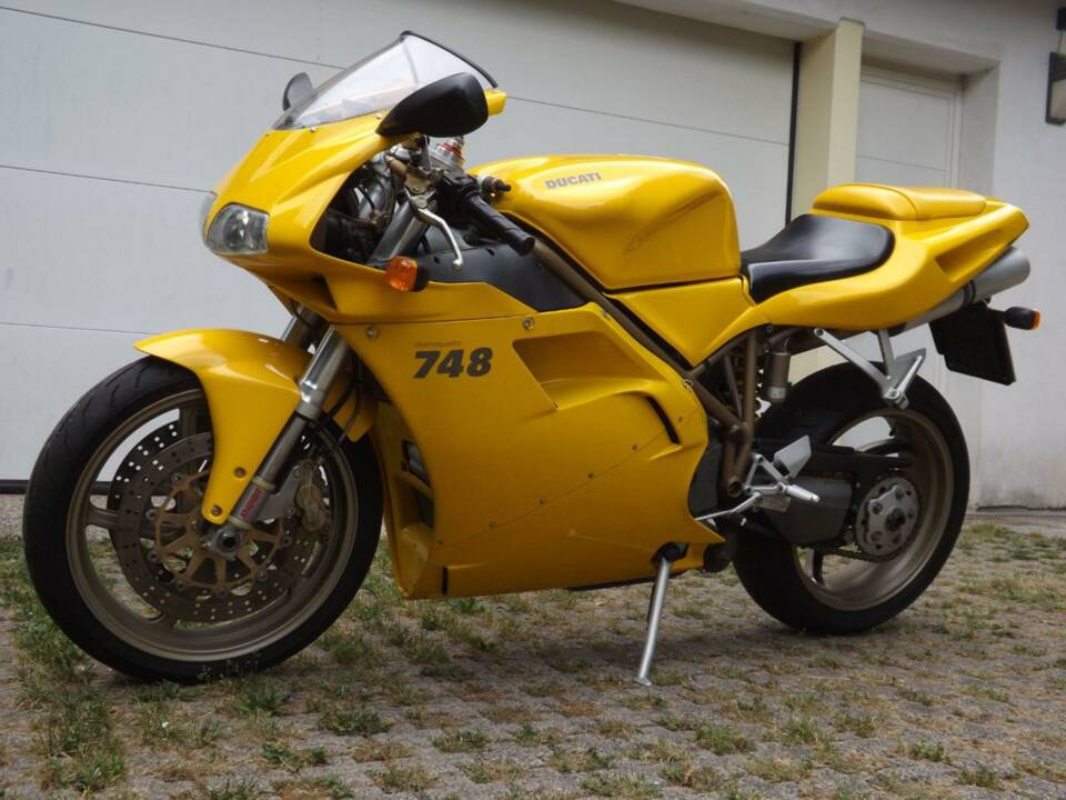 Image 1/50 of Ducati 748 Biposto (2000)