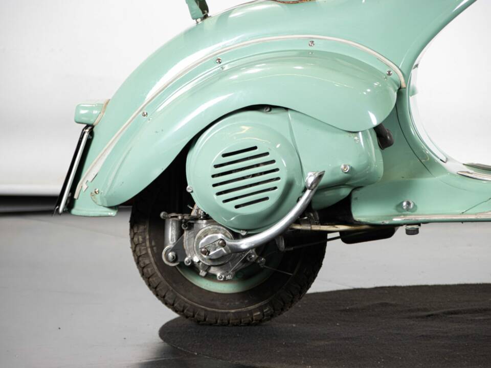 Immagine 29/50 di Piaggio Vespa 125 (1953)