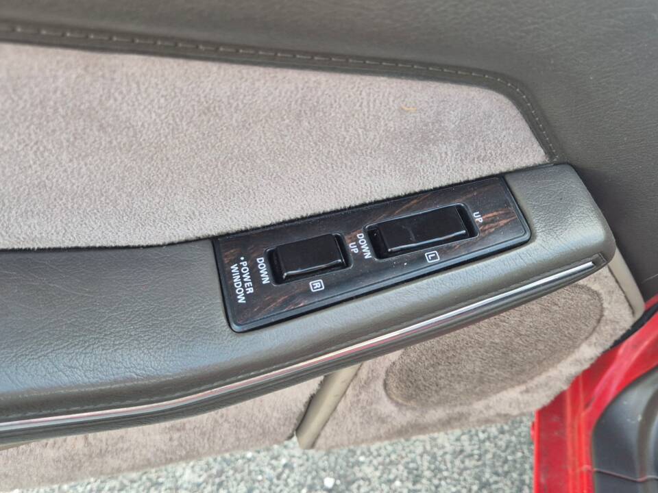 Bild 14/70 von Nissan 300 ZX (1984)