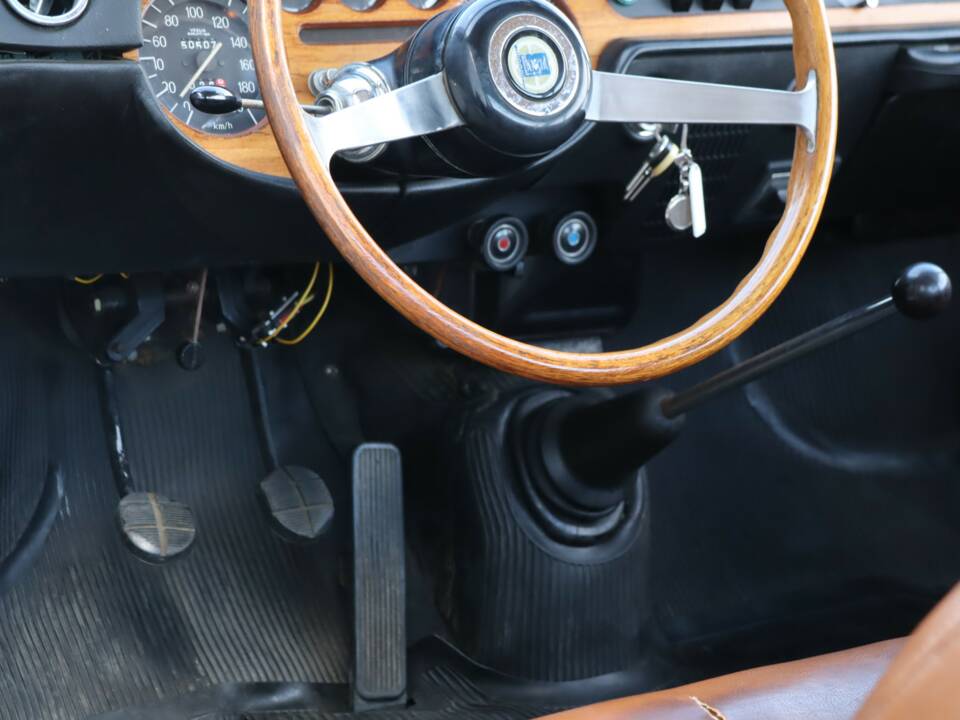 Bild 33/50 von Lancia Fulvia Coupe Rallye (1968)