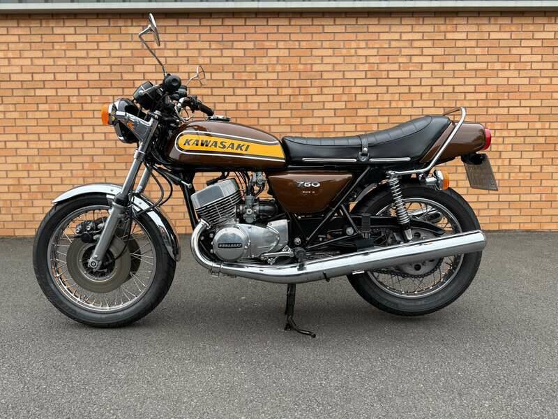 Image 2/48 of Kawasaki DUMMY (1974)