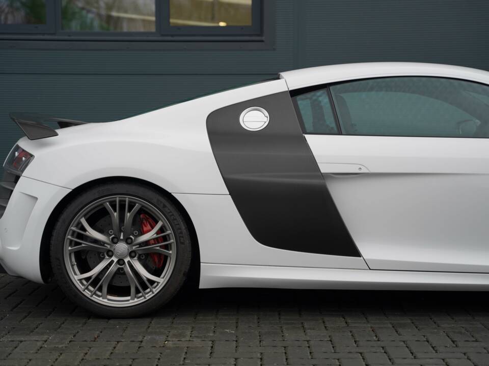 Bild 9/50 von Audi R8 GT (2011)
