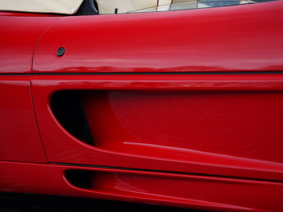 Image 47/50 of Ferrari F 355 Spider (1999)