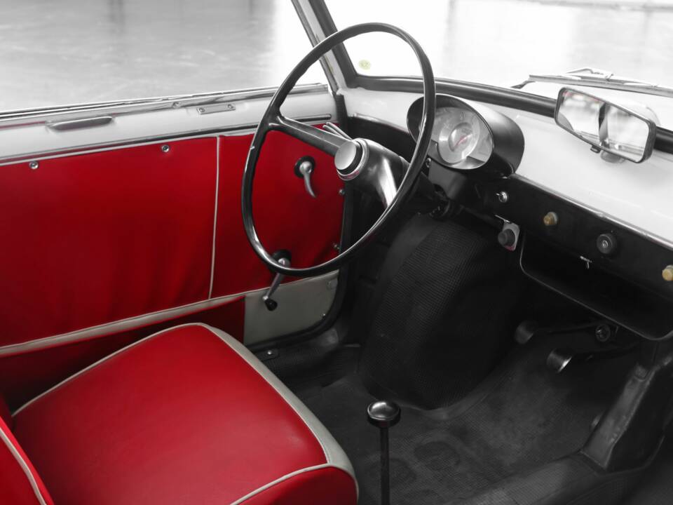 Image 18/37 of Autobianchi Bianchina Convertible (1960)