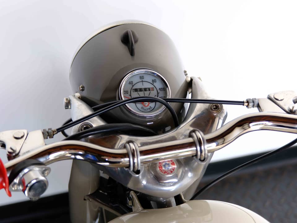 Image 48/54 of Bianchi Mendola (1951)