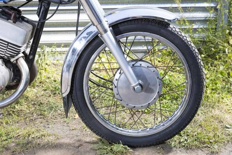 Image 13/20 of Yamaha DUMMY (1981)