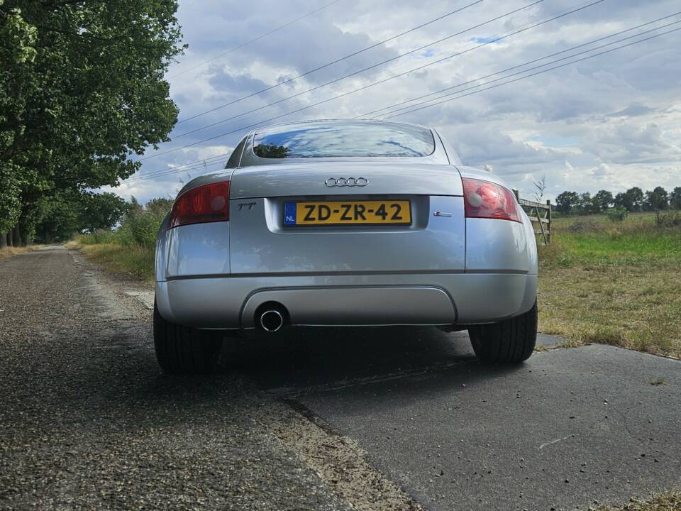 Image 7/8 of Audi TT 1.8 T (1999)