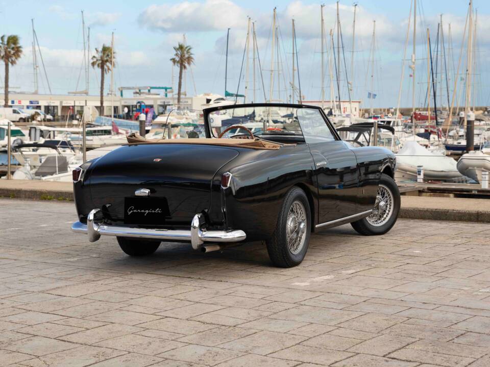 Image 75/96 of Arnolt-MG Cabriolet Bertone (1953)