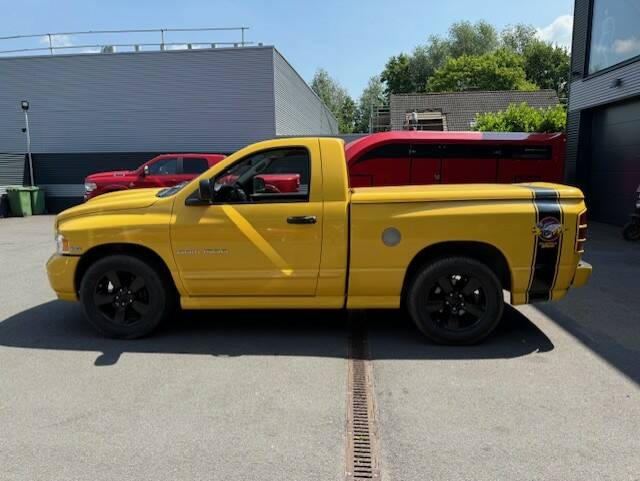Image 8/24 of Dodge Ram 1500 (2005)