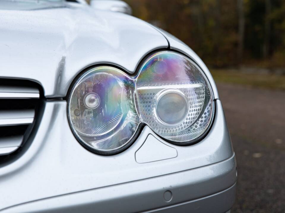 Image 11/41 of Mercedes-Benz SL 350 (2007)