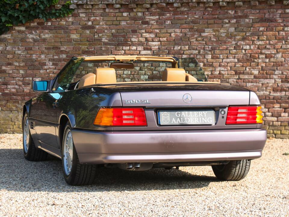 Image 39/50 of Mercedes-Benz 500 SL (1990)