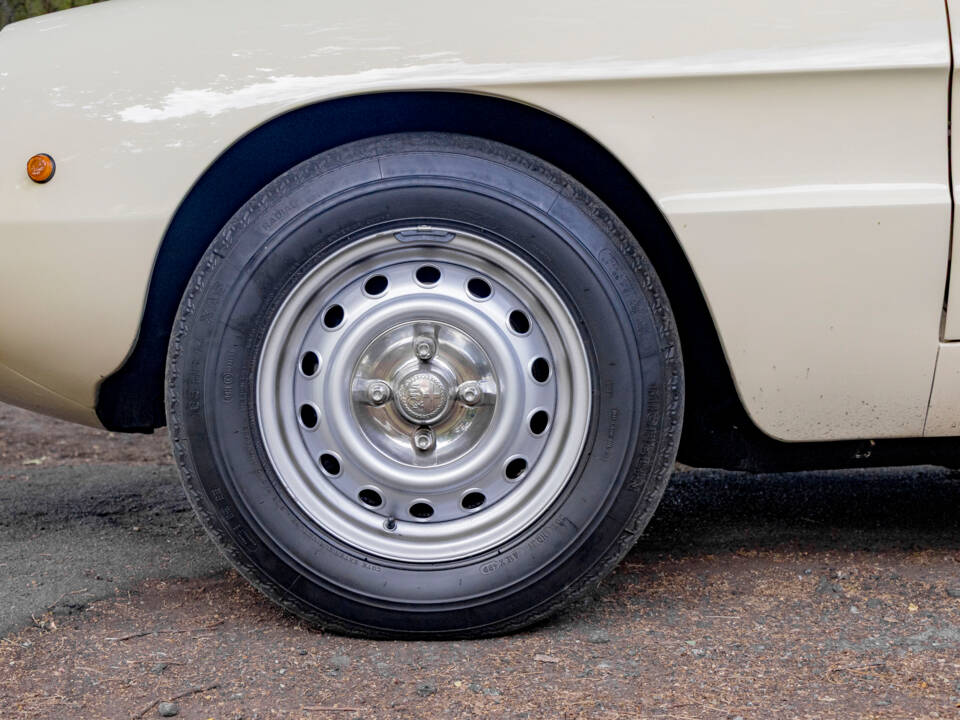Immagine 31/50 di Alfa Romeo 2000 Spider Veloce (1980)