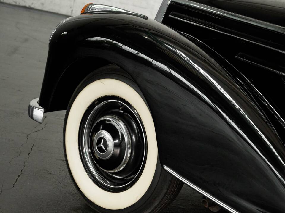 Image 15/50 of Mercedes-Benz 220 Coupe (1954)