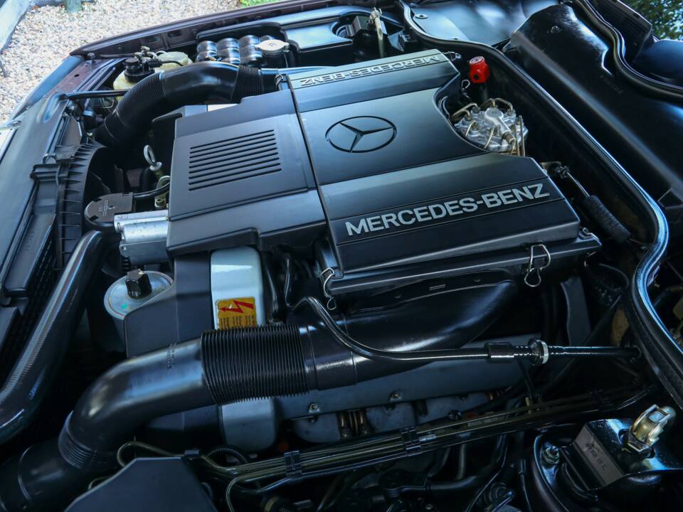 Image 4/50 of Mercedes-Benz 500 SL (1990)