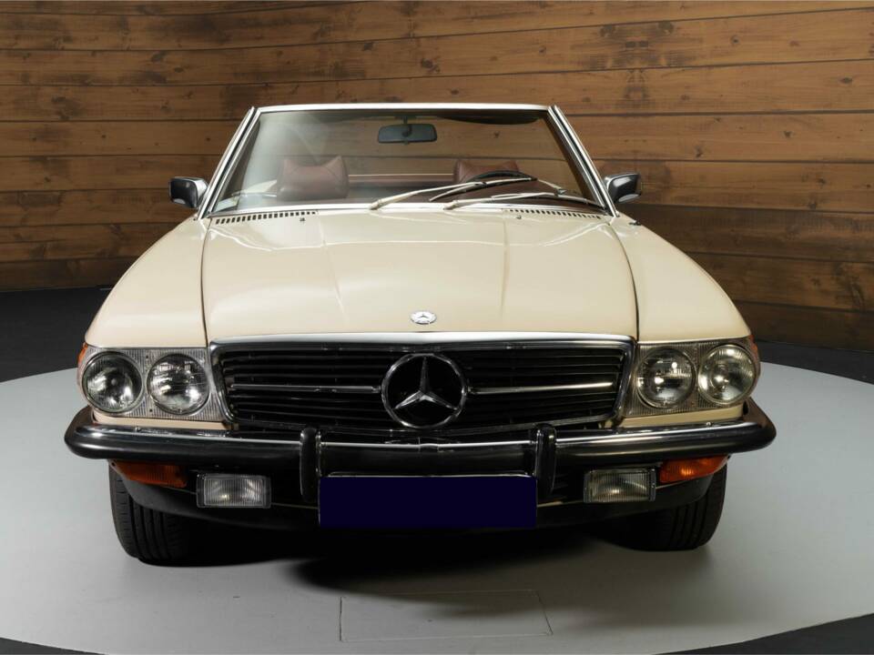 Image 2/8 of Mercedes-Benz 350 SL (1972)