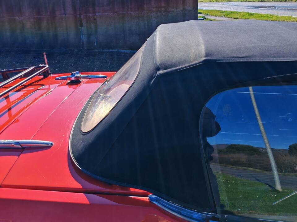 Image 24/39 of FIAT 850 Sport Spider (1969)