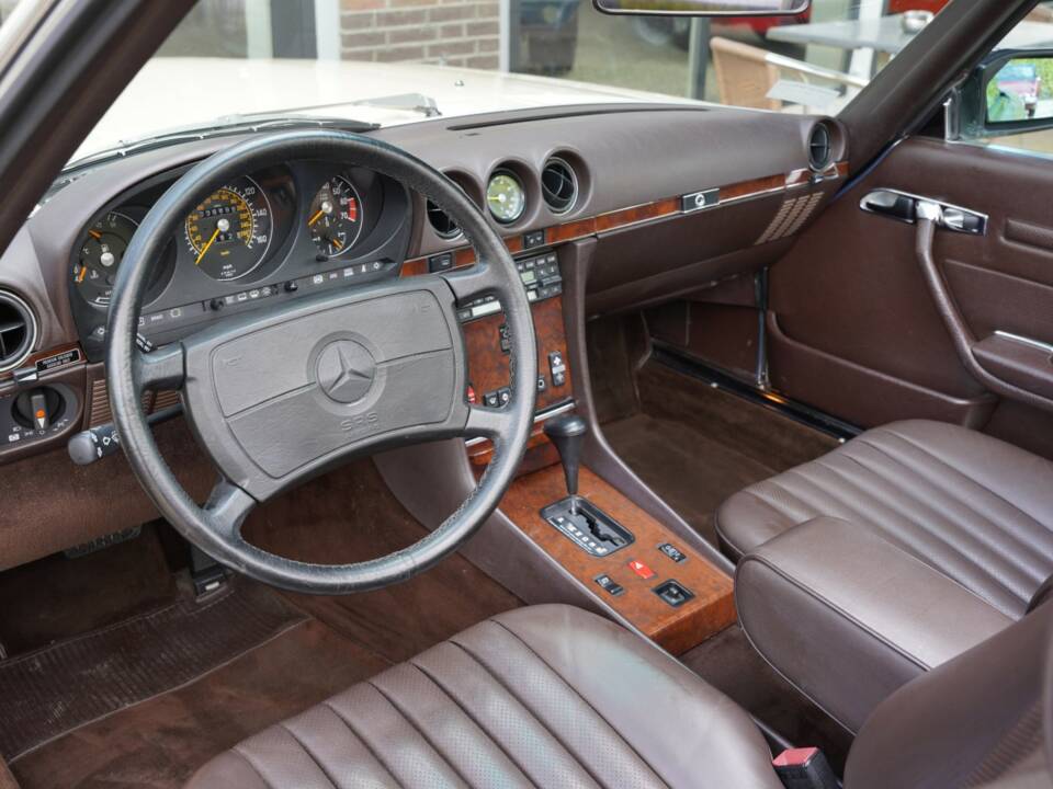 Bild 3/50 von Mercedes-Benz 560 SL (1989)