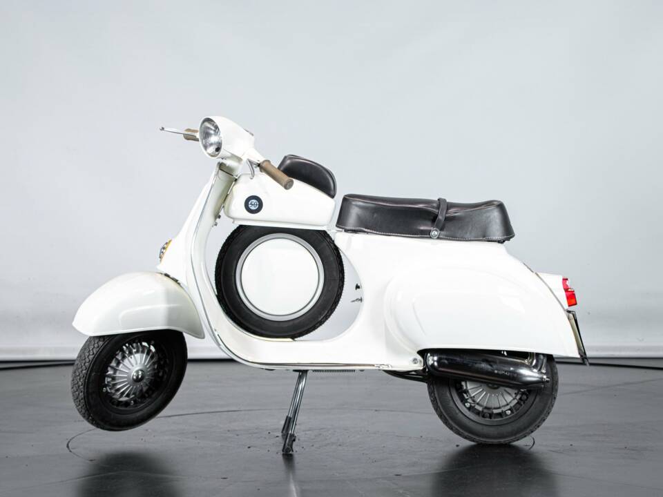 Image 1/41 de Piaggio Vespa 50 SS (1966)