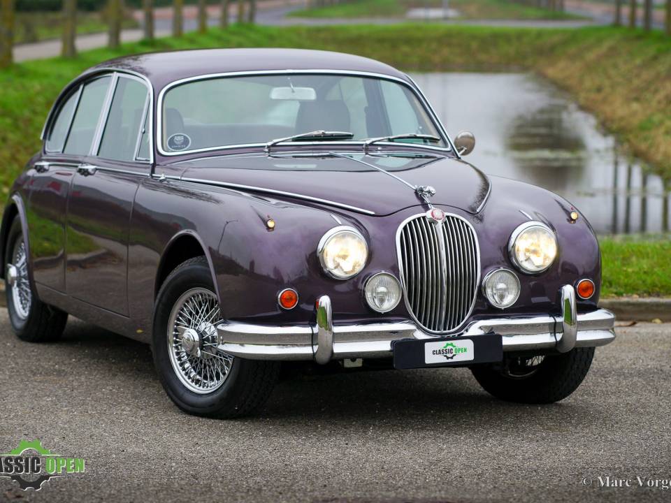 Image 19/38 de Jaguar Mk II 3.8 (1961)