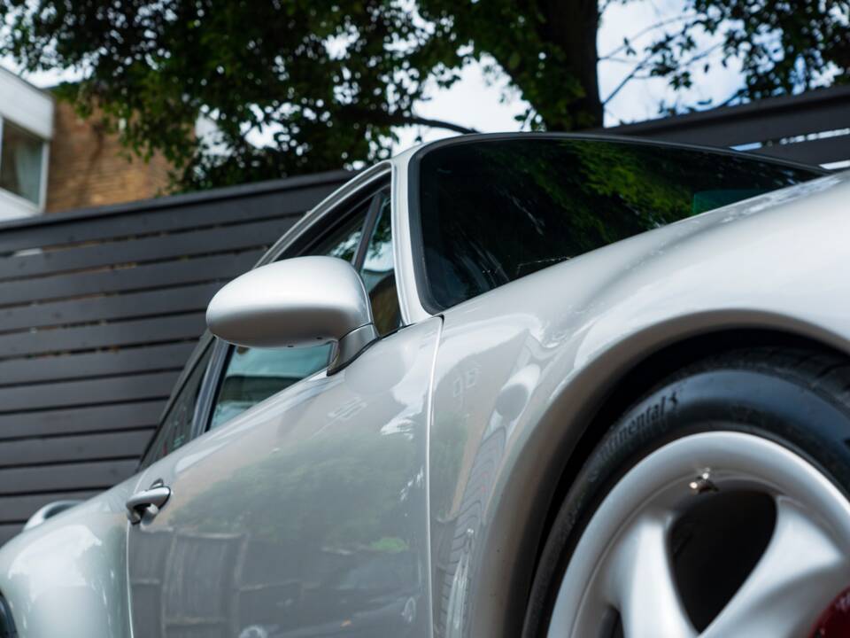 Bild 52/58 von Porsche 911 Carrera 4S (1996)