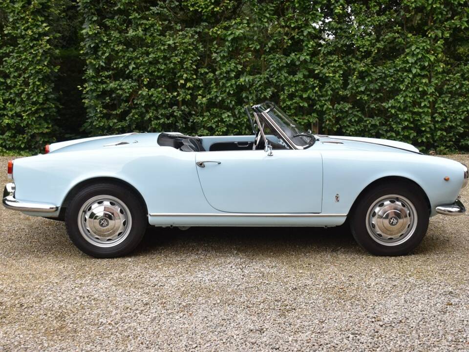 Image 11/38 de Alfa Romeo Giulietta Spider Veloce (1961)