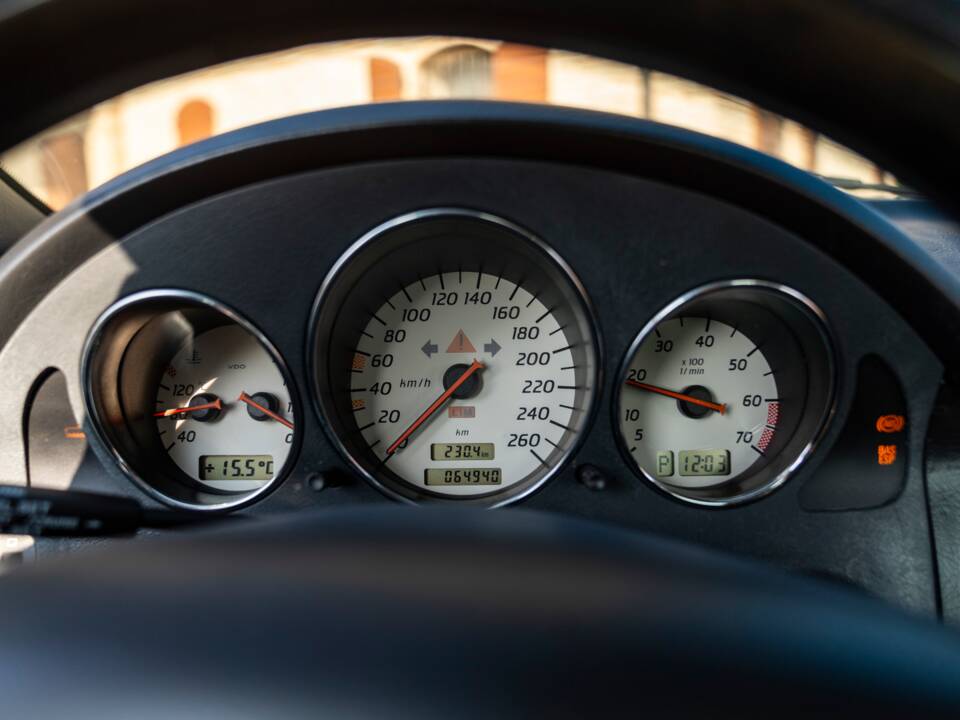 Obraz 37/48 pojazdu Mercedes-Benz SLK 320 (2001)