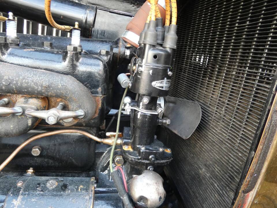 Image 29/41 of Ford Model T Touring (1925)