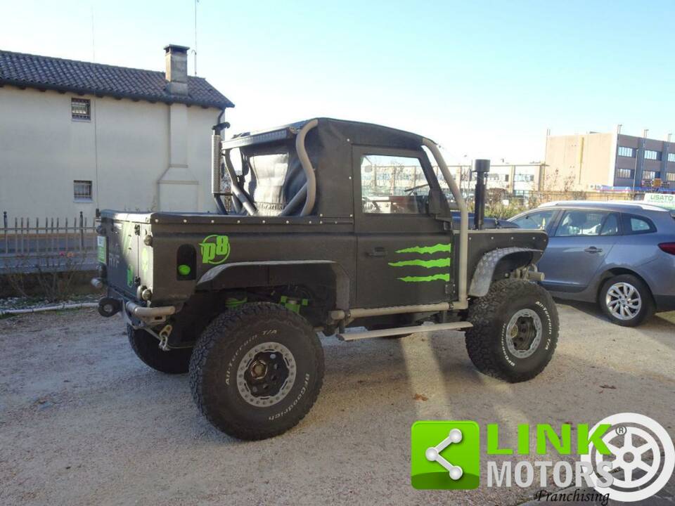 Image 5/10 de Land Rover Defender 90 Td5 (2000)