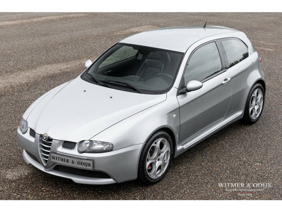 Image 9/31 of Alfa Romeo 147 3.2 GTA (2003)