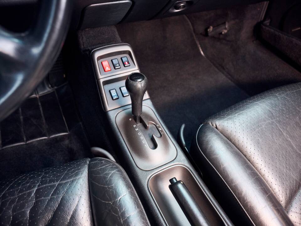 Image 17/36 de Porsche 911 Carrera (1995)