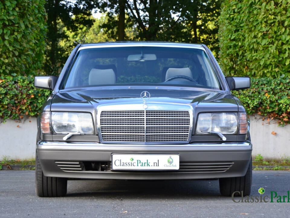 Image 8/50 of Mercedes-Benz 560 SEL (1988)