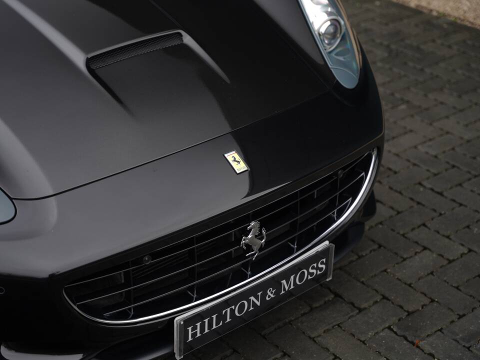 Imagen 27/50 de Ferrari California (2011)