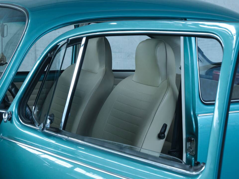 Bild 7/50 von Volkswagen Käfer 1300 (1973)