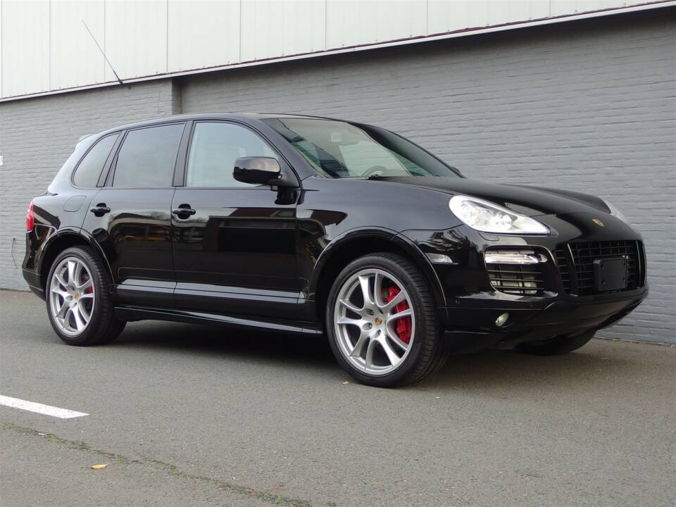 Immagine 2/99 di Porsche Cayenne GTS (2008)