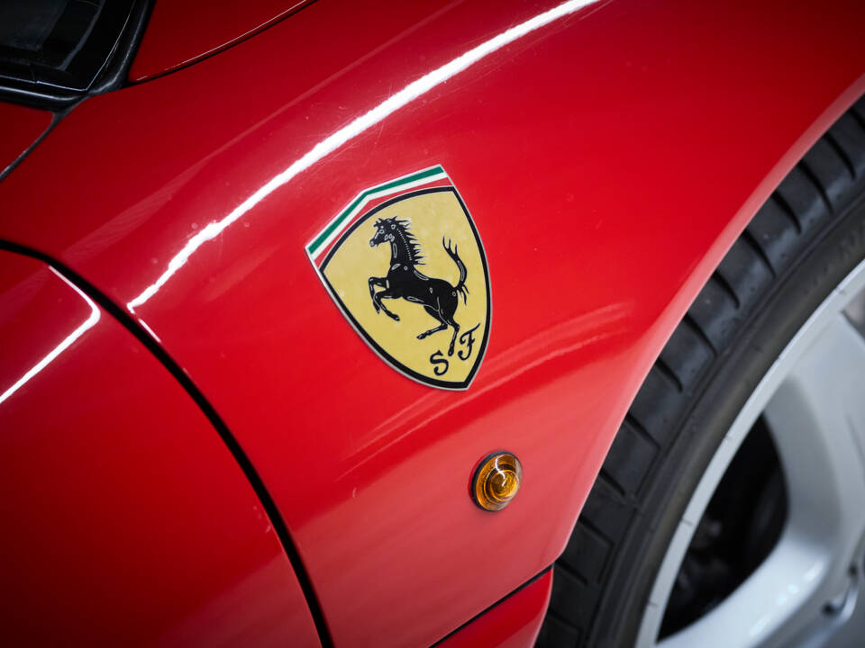 Image 35/99 of Ferrari F 355 Berlinetta (1997)