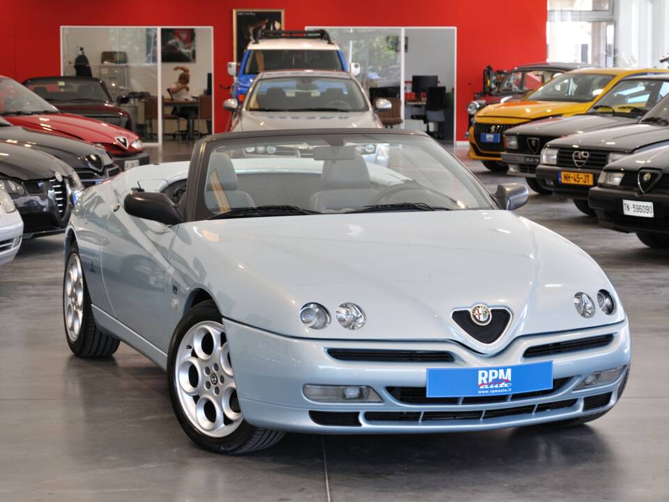 Immagine 28/41 di Alfa Romeo Spider 3.0 V6 12V (2000)