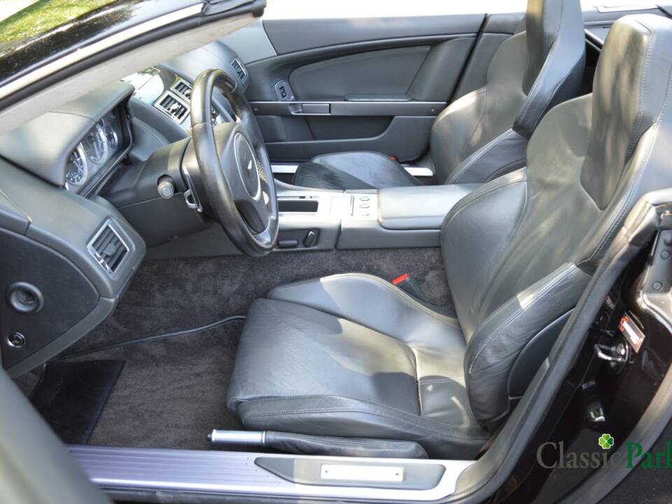 Bild 10/50 von Aston Martin DB 9 Volante (2005)