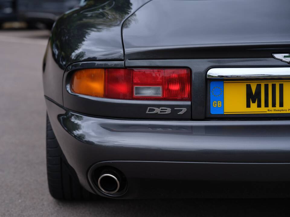 Bild 36/42 von Aston Martin DB 7 Vantage (2001)