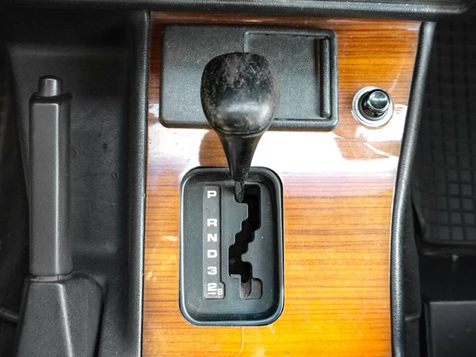 Bild 24/45 von Mercedes-Benz 300 GE (lang) (1991)