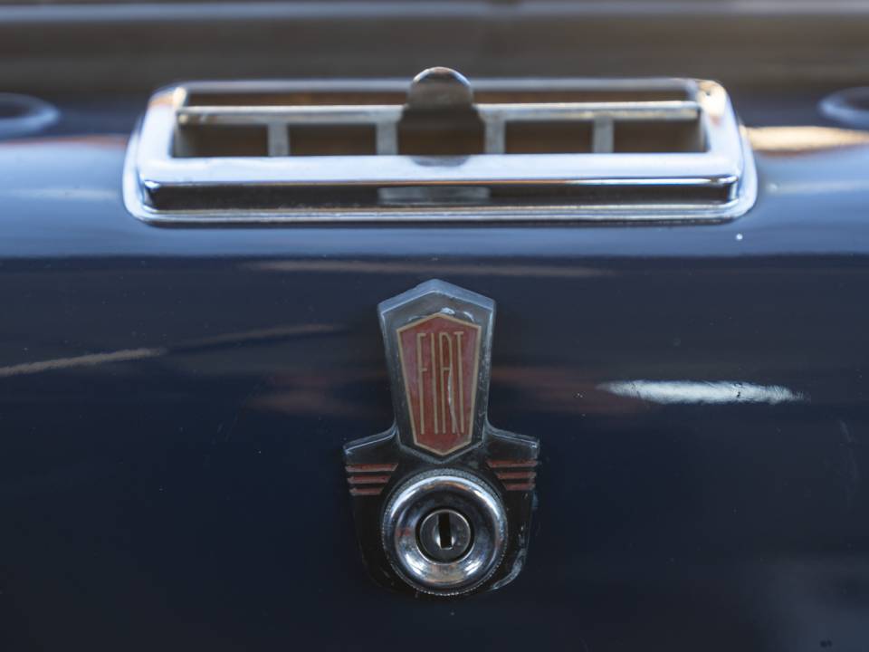 Image 18/27 of FIAT 1100-103 E (1957)