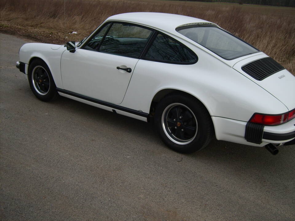 Image 2/17 of Porsche 912 E (1976)