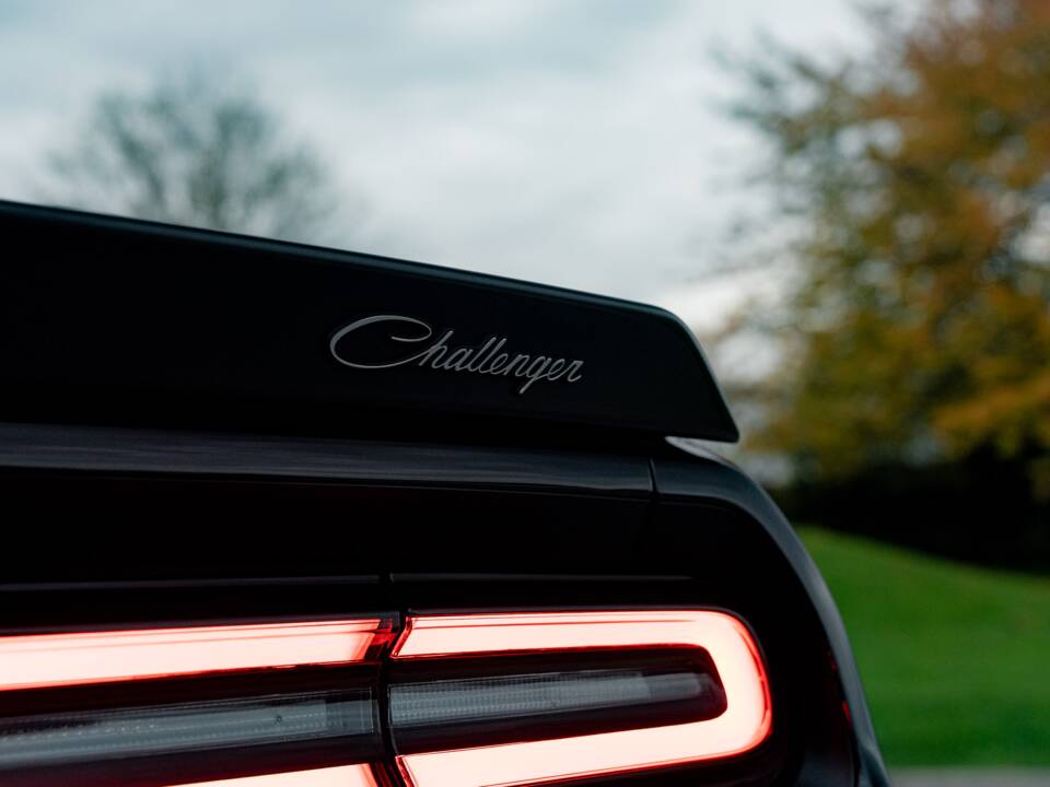 Image 54/86 of Dodge Challenger SRT "Black Ghost" (2023)