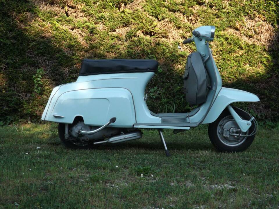 Immagine 2/50 di Innocenti Lambretta J50 (1967)