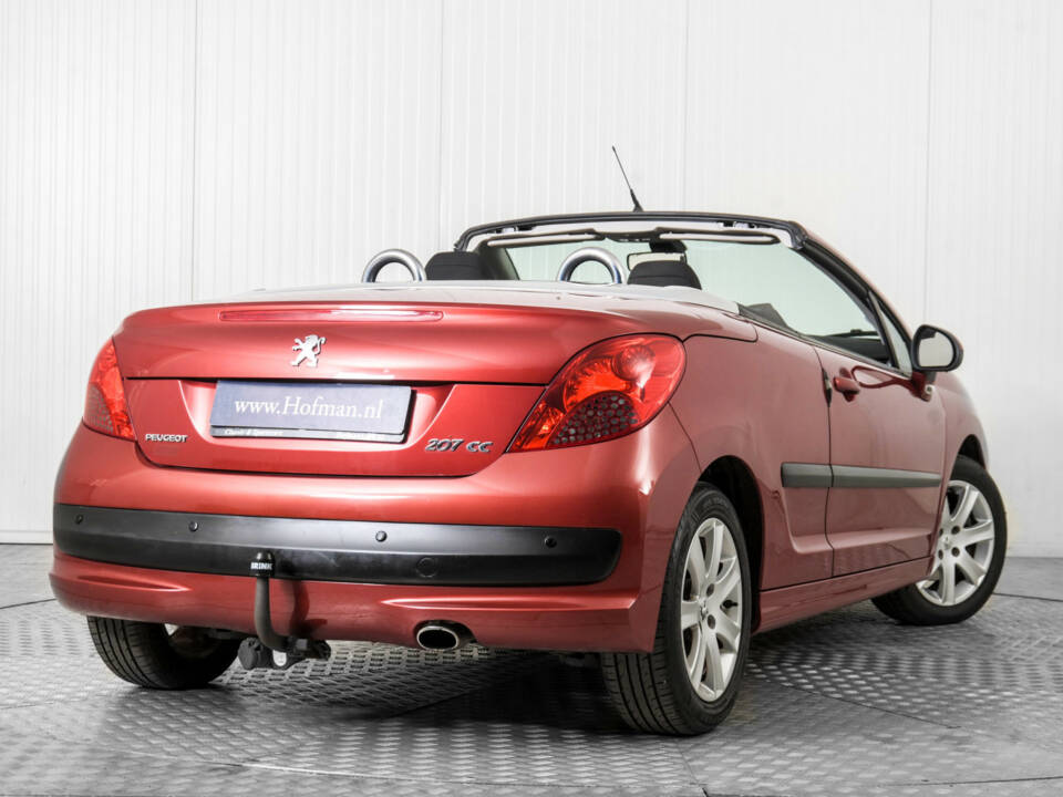 Imagen 45/50 de Peugeot 207 CC 1.6 VTi (2008)