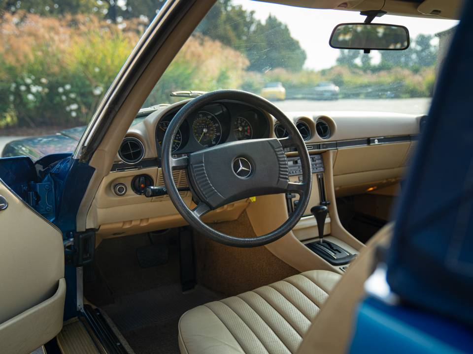 Bild 24/39 von Mercedes-Benz 450 SL (1977)