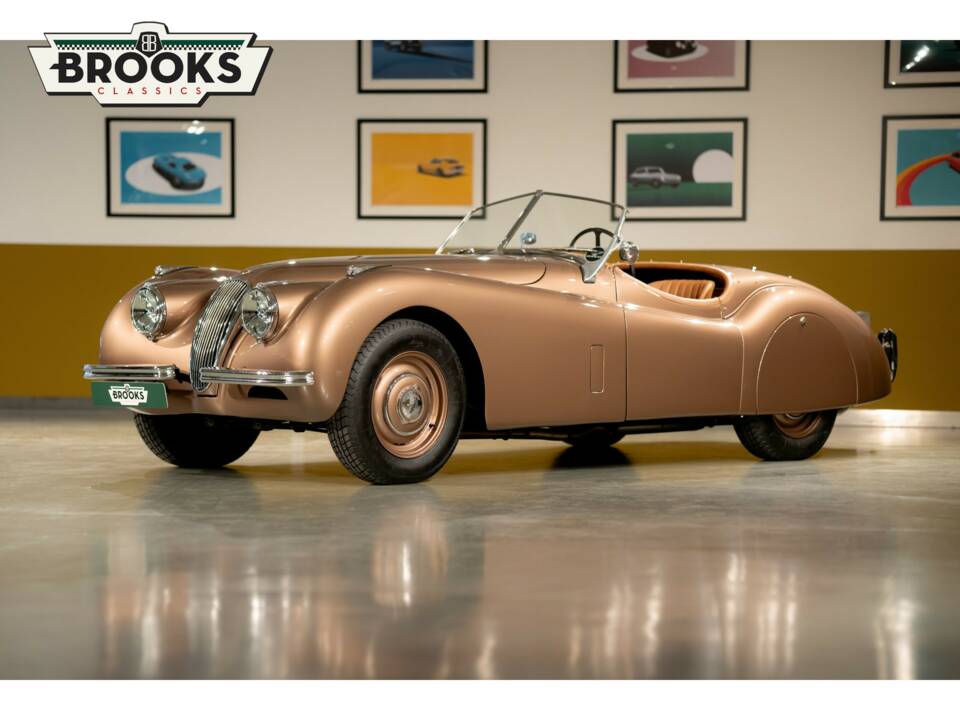 Image 1/50 of Jaguar XK 120 OTS (1952)
