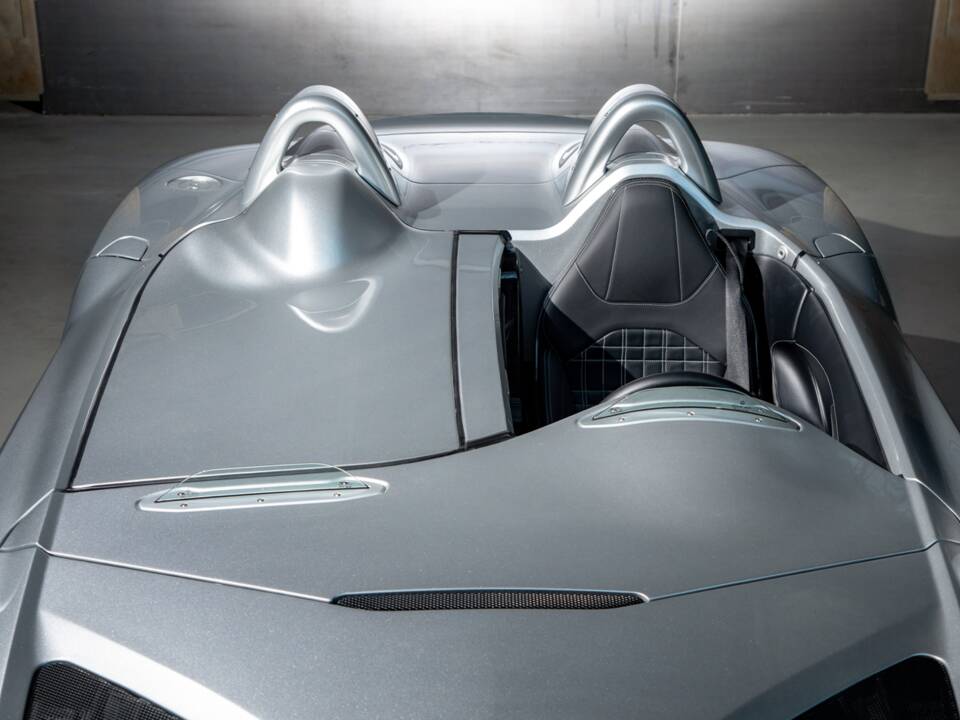 Image 26/28 of Mercedes-Benz SLR McLaren 722 S (2009)