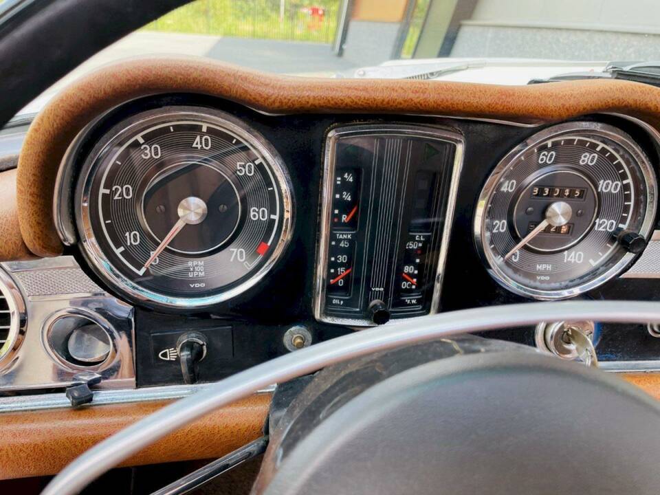 Immagine 18/36 di Mercedes-Benz 280 SL (1969)